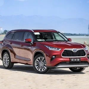 TOYOTA Highlander