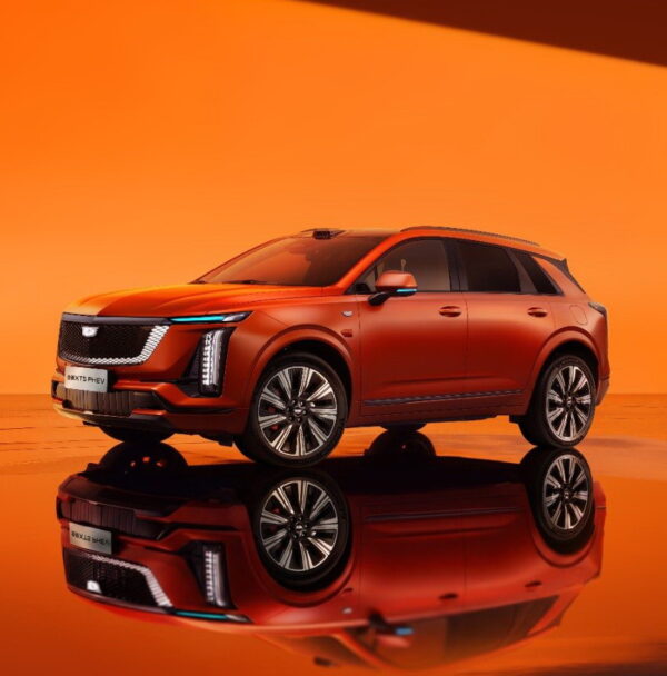 Cadillac All-New XT5 PHEV_01 Cadillac XT5