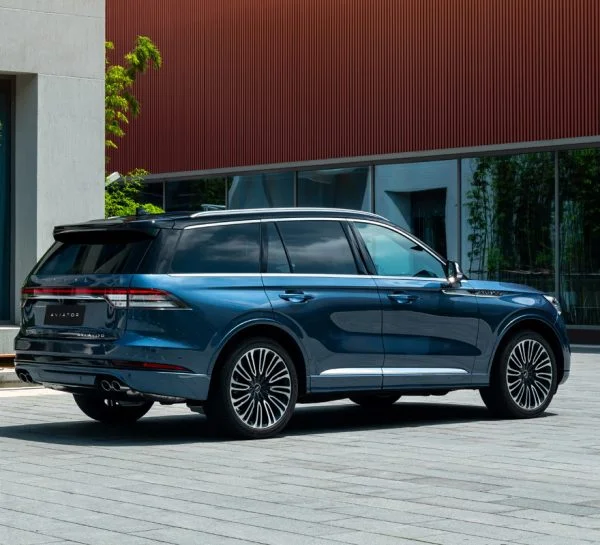 Lincoln Aviator