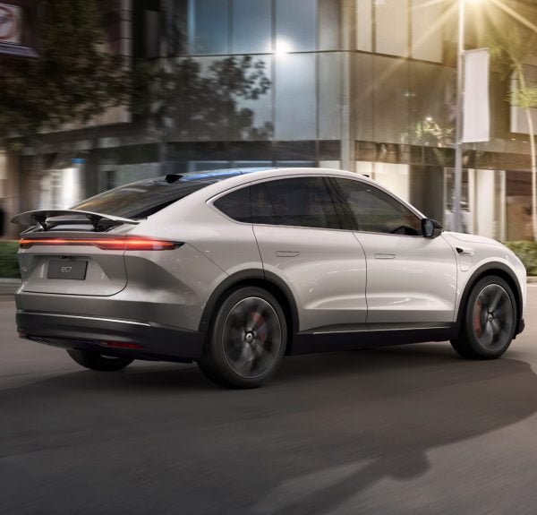 NIO EC7
