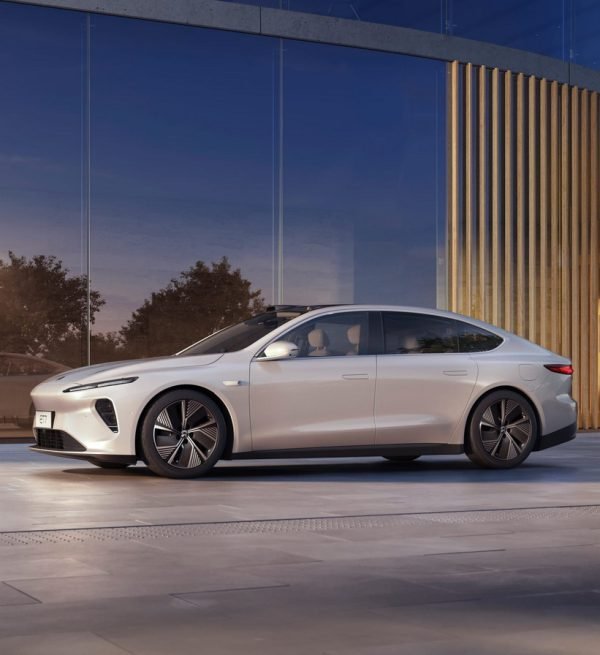 NIO ET5