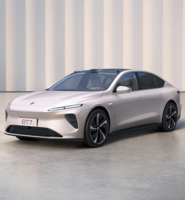 NIO ET7