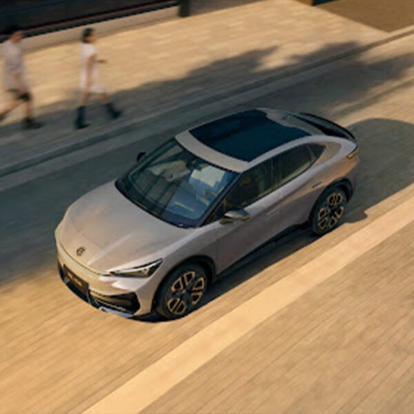 VW-UNYX-06-3 Volkswagen ID.UNYX