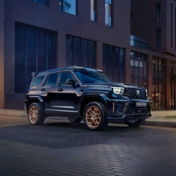 TANK 700 PHEV