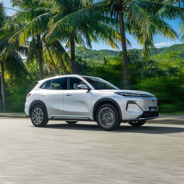 Geely-Galaxy-Starship-7-9 Geely Galaxy Starship 7