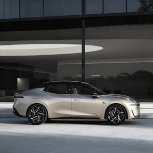 Lynk&Co 07 EM-P 10 Lynk&Co 07 EM-P