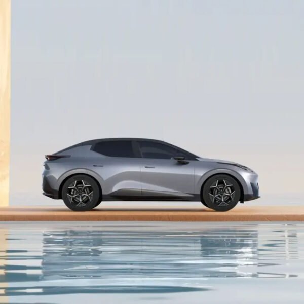 Lynk&Co-Z20-3 Lynk&Co Z20