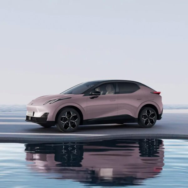 Lynk&Co-Z20-4 Lynk&Co Z20