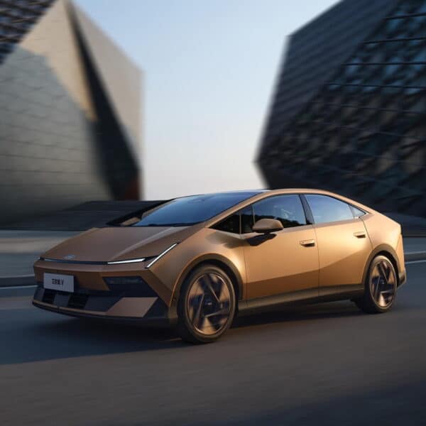 Hyundai IONIQ V
